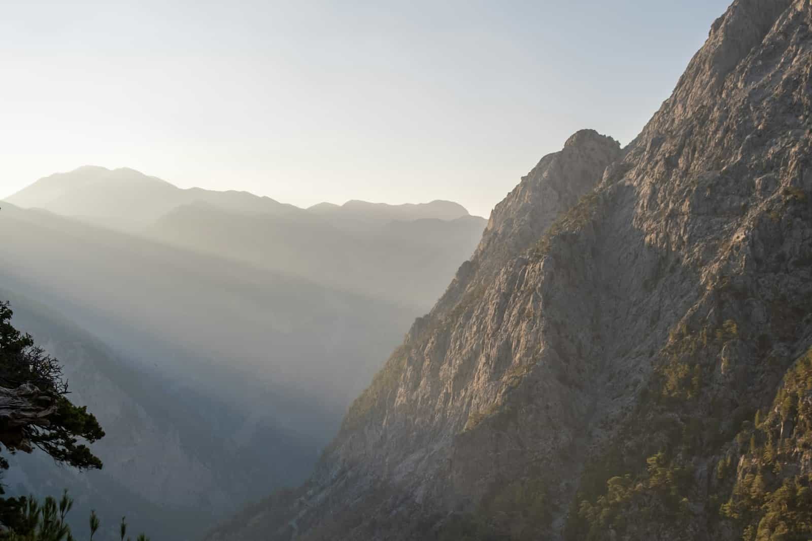 Blick über die Berge der Samaria-Schlucht im Westen Kretas